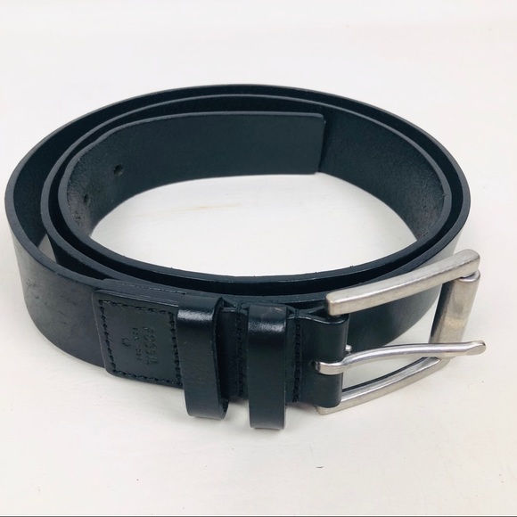 Fossil Black Leather Belt Size 42 - Picture 2 of 5